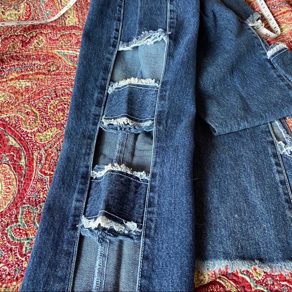 ❌❌SOLD DO NOT BUY Shredded Vintage Punk Jeans❌❌ - Picture 8 of 8